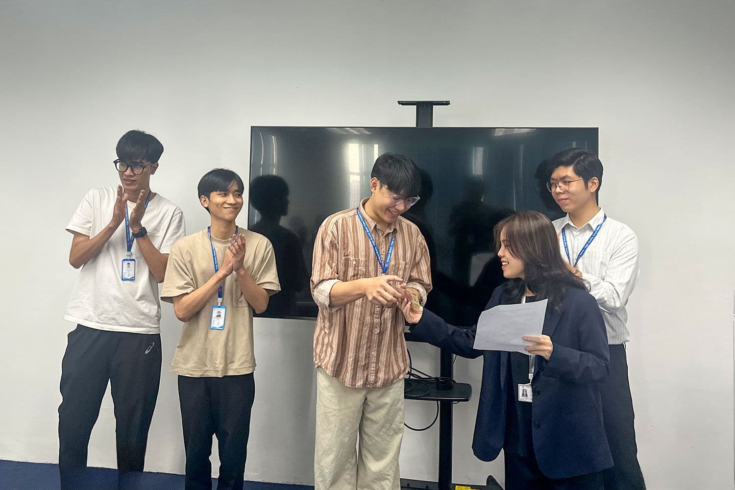 Những bạn đoạt giải tổ 5