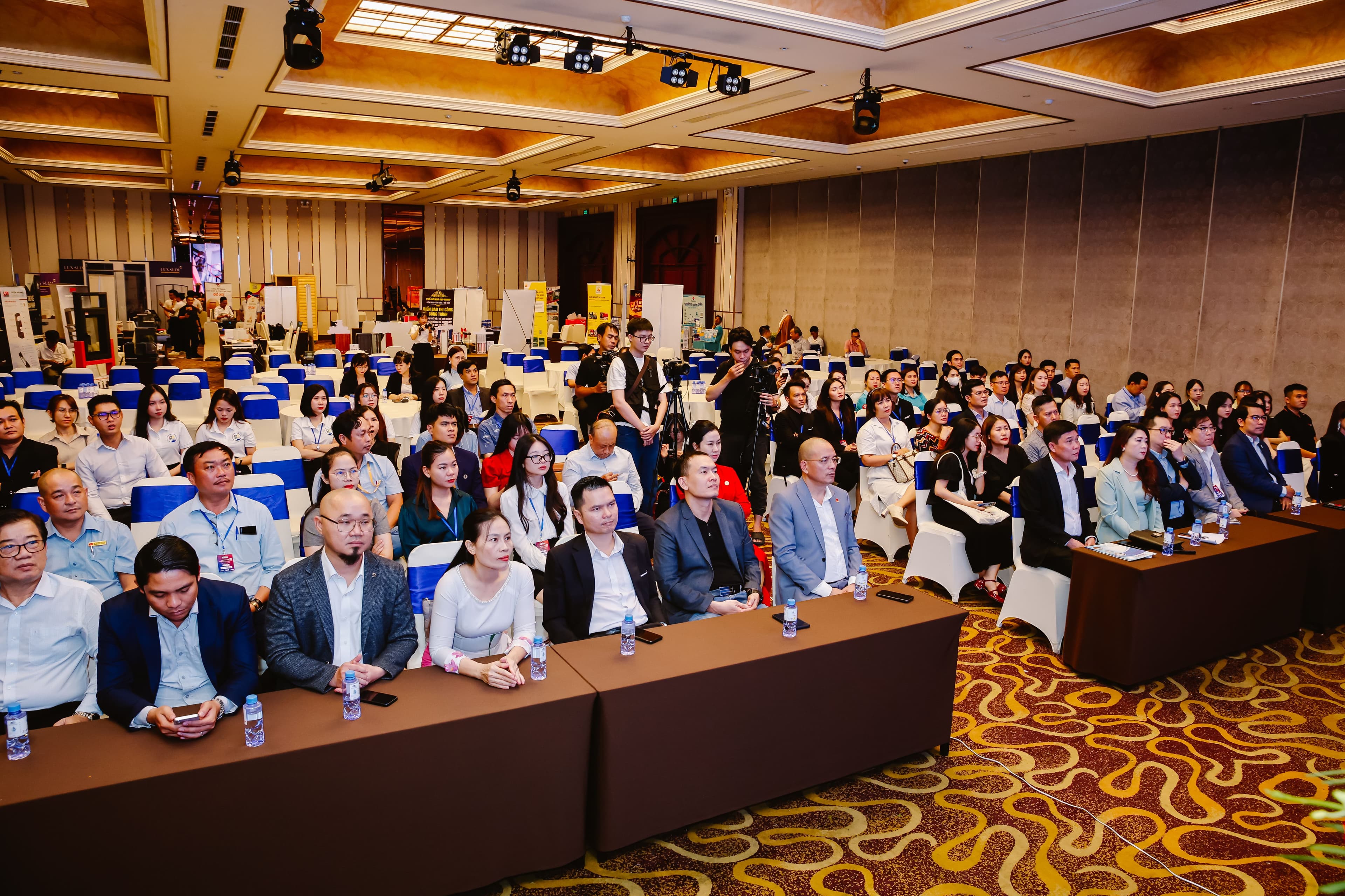 Sự kiện diễn ra với nhiều doanh nghiệp và đơn vị đồng hành