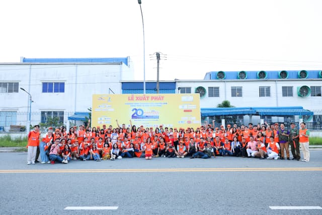 Hotspot Matrix and the journey of love: Giving gifts - Entrusting the future to children